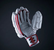 Load image into Gallery viewer, GN Test Original 750 Batting Gloves